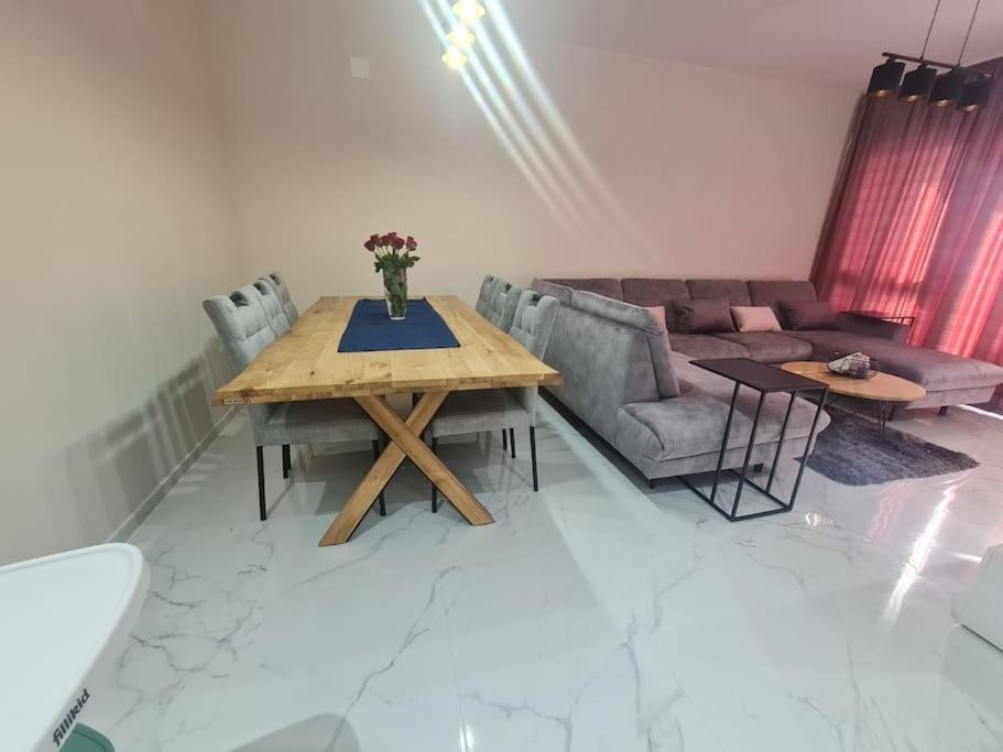 Mias Luxury Apartment Rijeka Eksteriør billede